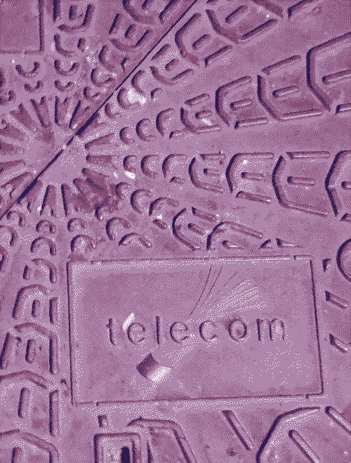 Conférence de presse à Marseille contre le data center MRS5